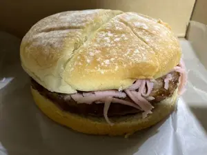 Hamburguesa con jamón y queso