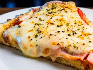 Faina con jamón y queso