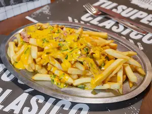 Papas con cheddar