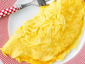 Omelette de jamón y queso