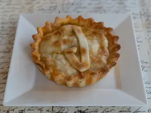 Tarta de jamón y queso
