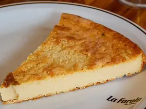 Faina Con Jamon Y Muzzarella