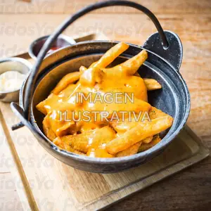 Porción de fritas con cheddar