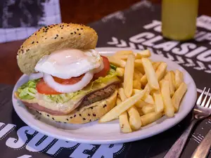 Burger full full