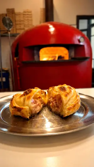 Empanada de jamón y queso