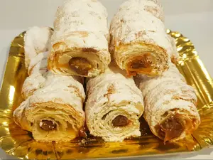 1/4 de cañoncitos rellenos