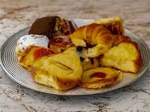 1 docena de facturas surtida