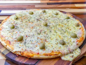 Pizza muzza (12 porciones)