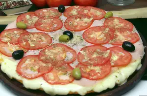 Pizza napo con jamon (8 p)