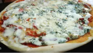 Pizza Roquefort (8 Porciones)