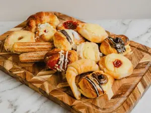 12 facturas surtidas