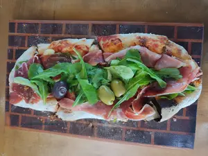 Rúcu & crudo indi