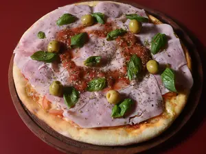 Napolitana C/ Jamon GDE