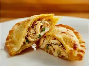 Empanada de pollo al verdeo