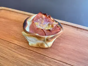 Canastita jamón y provolone