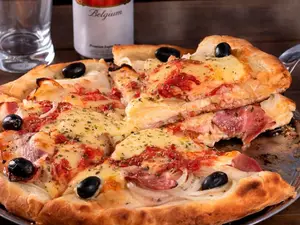 Fugazzeta Rellena Especial