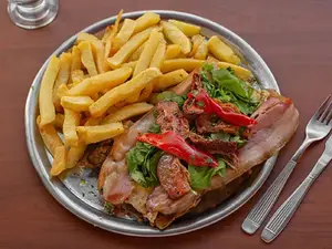 Milanesa patagónica c/ fritas