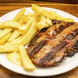 Bife De Lomo Con Fritas