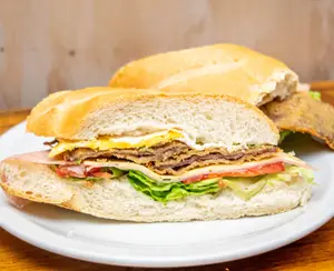 Sándwich de milanesa completo