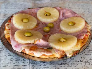 Ananá y jamón barrilete
