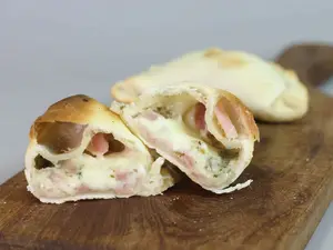 Empanada de Roquefort y Jamón