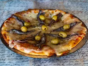 Muzzarella c/anchoas barrilete