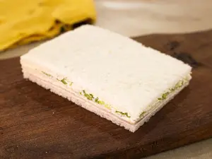 Sandwich lechuga y jamón