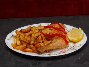 1/4 de pollo + papas fritas
