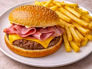 Hamburguesa simple con papas