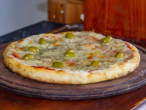 Pizza con muzzarella grande