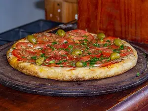 Pizza napolitana grande