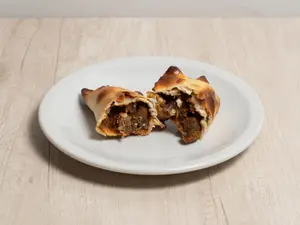 Empanada de carne a cuchillo