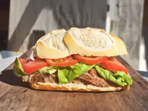 Sándwich de bondiola completo