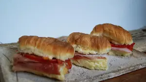 Locatelli de jamon y queso