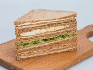 Triples jamon y roquefort 8un