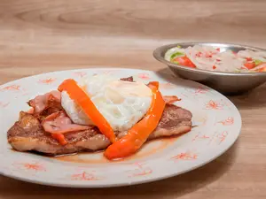 Churrasco a la riojana c/ensalada mixta