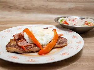 Churrasco de pollo a la riojana c/ ensalada