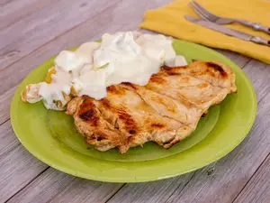 Churrasquito De Pollo Con Papa A La Crema