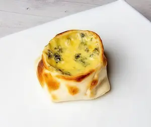 Canastita de verdura con queso