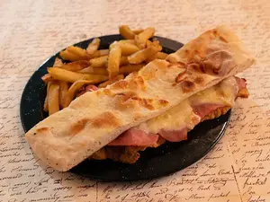 Sándwich milanesa de pollo
