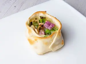 Canastita al vino blanco