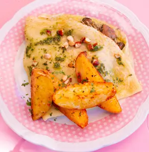 Crepe chicken pesto pistacho