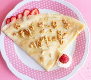 Crepe de ddl+banana y frutilla