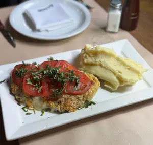 Suprema de pollo caprese