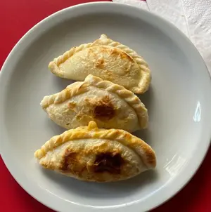 Empanada carne picante