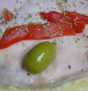 Muzzarella Con Jamon Y Morron
