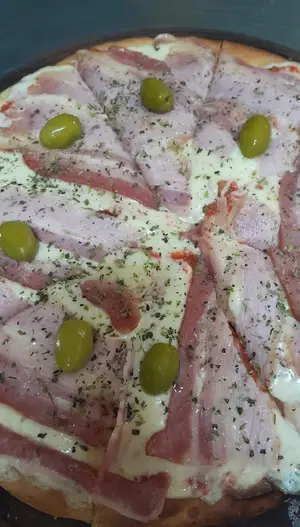 Pizza - muzzarella con panceta
