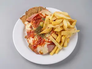 Suprema Napolitana Con Fritas