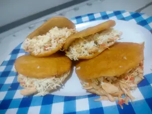 Arepa de pollo