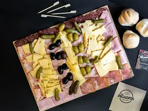 La Picadita Al Paso